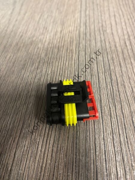 TE CONNECTIVITY Superseal 282089-1 5 Pin Dişi Kontaklı Kablo Tipi Konnektör