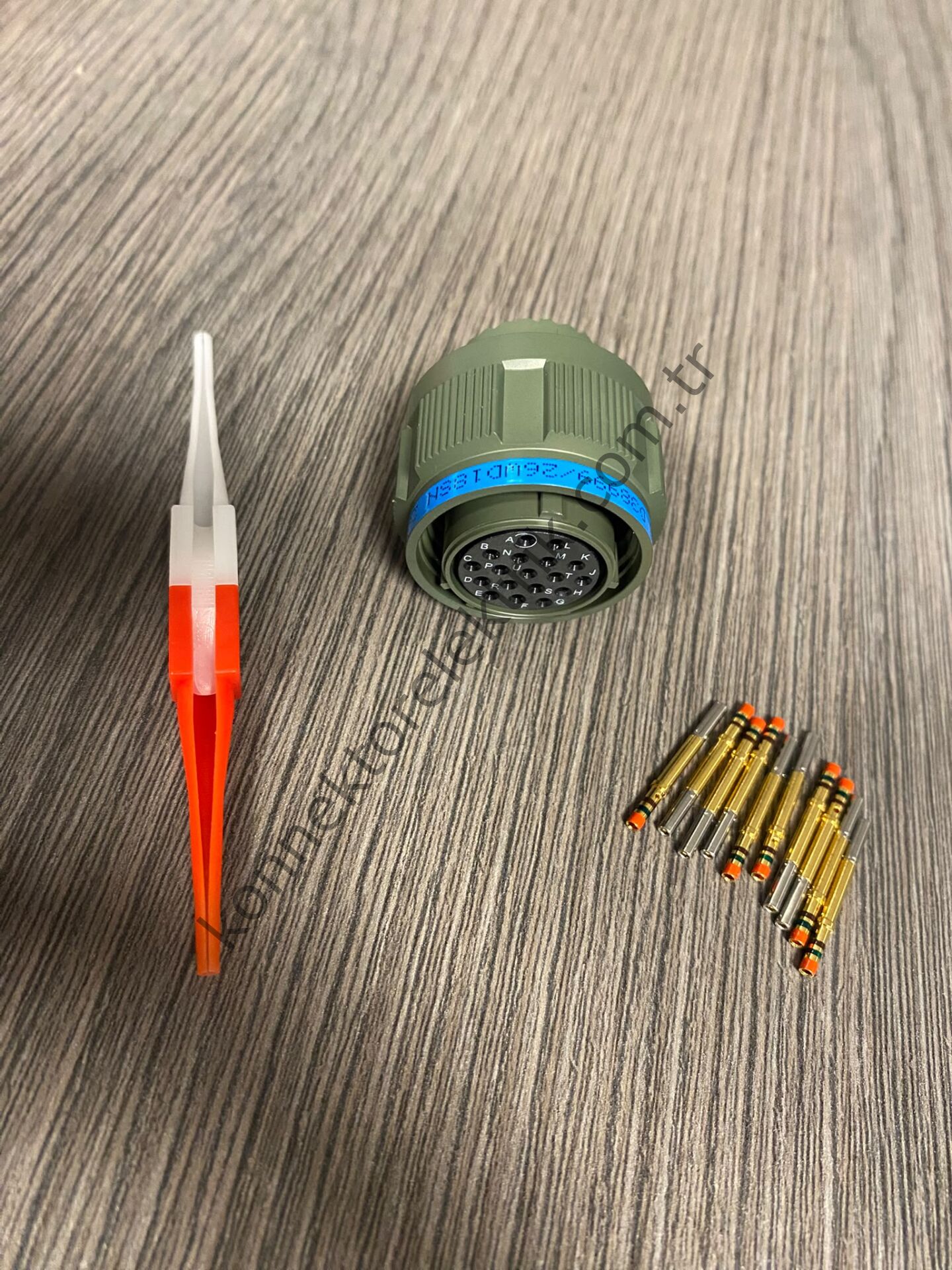 AMPHENOL D38999/26WD18SN (MIL-DTL) 18 Pin Kablo Tipi Dişi Askeri Konnektör