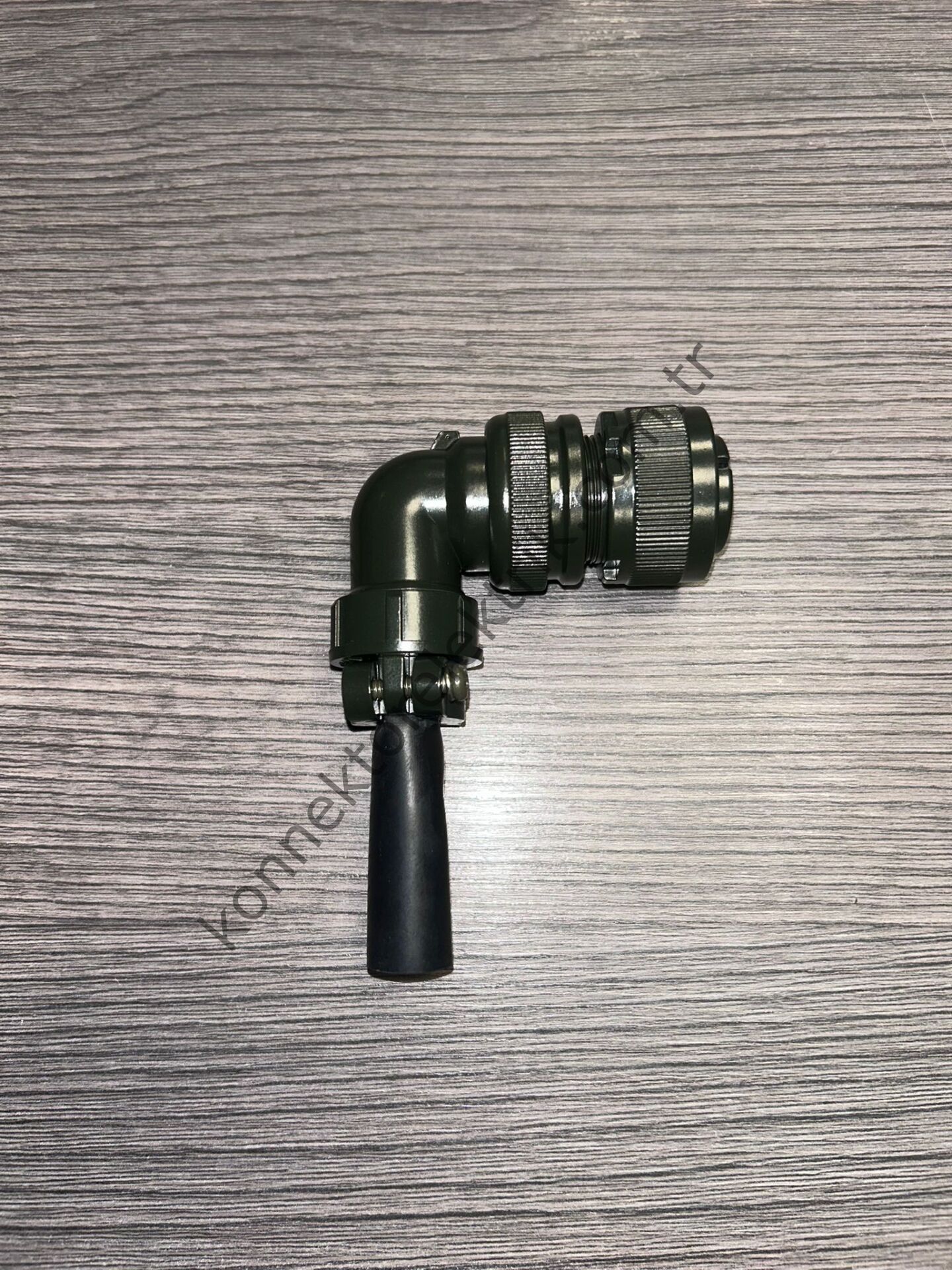 KUKDONG MS3108F 18-8S 8 Pin (7+1) Metal Kasa 90° Açılı Kablo Tipi Dişi Askeri Konnektör