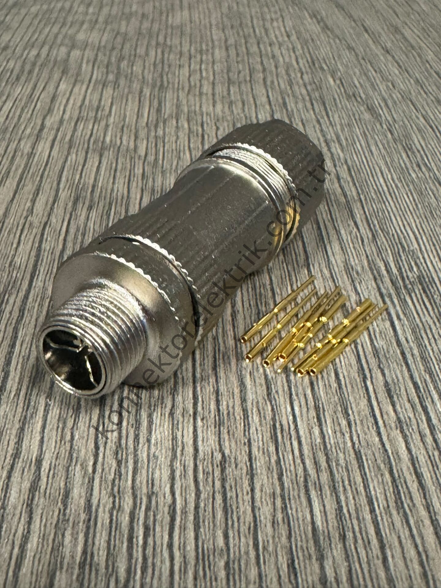 MOCO M12 X Kod 8 Pin Sıkmalı (Crimp Contact) Metal Kasa Kablo Tipi Erkek Endüstriyel Konnektör