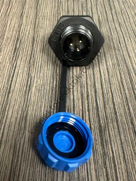 WEIPU SP1315/P3 3 Pin IP68 Plastik Kasa Somunlu Panel Tipi Erkek Su Geçirmez Konnektör