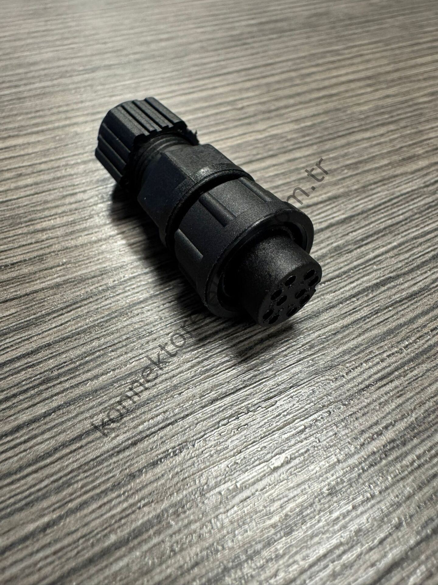 AMPHENOL LTW Serisi 10 Pin IP67 Kablo Tipi Dişi Konnektör