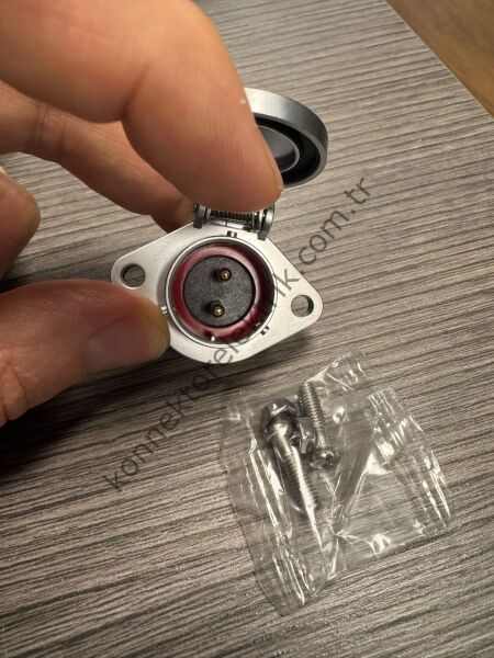 WEIPU WP20J2Z1 2 Pin IP67 Metal Kasa Panel Tipi Erkek Su Geçirmez Konnektör