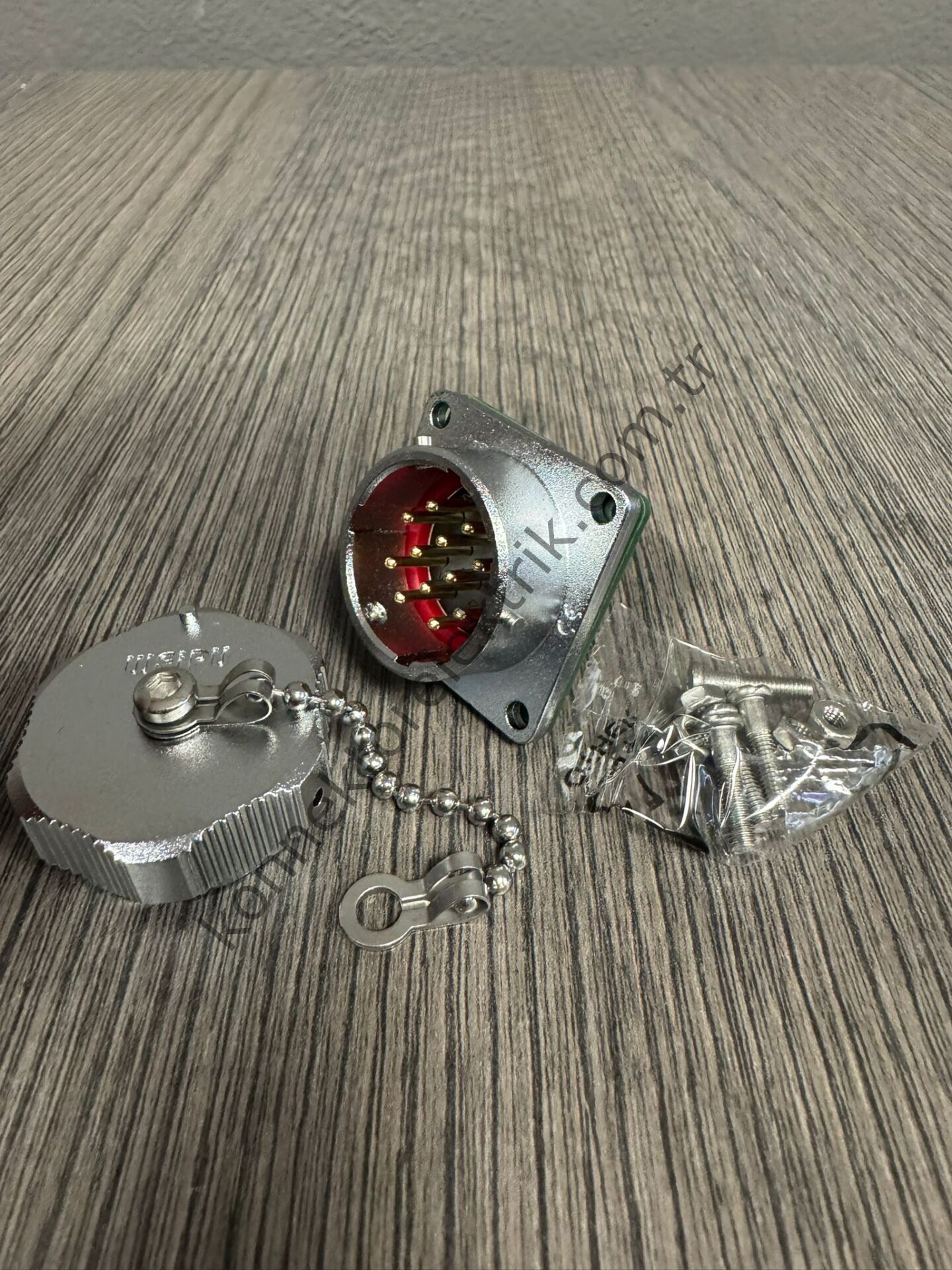 WEIPU WY24J12Z1 12 Pin IP67 Metal Kasa Bayonet Panel Tipi Erkek Su Geçirmez Konnektör