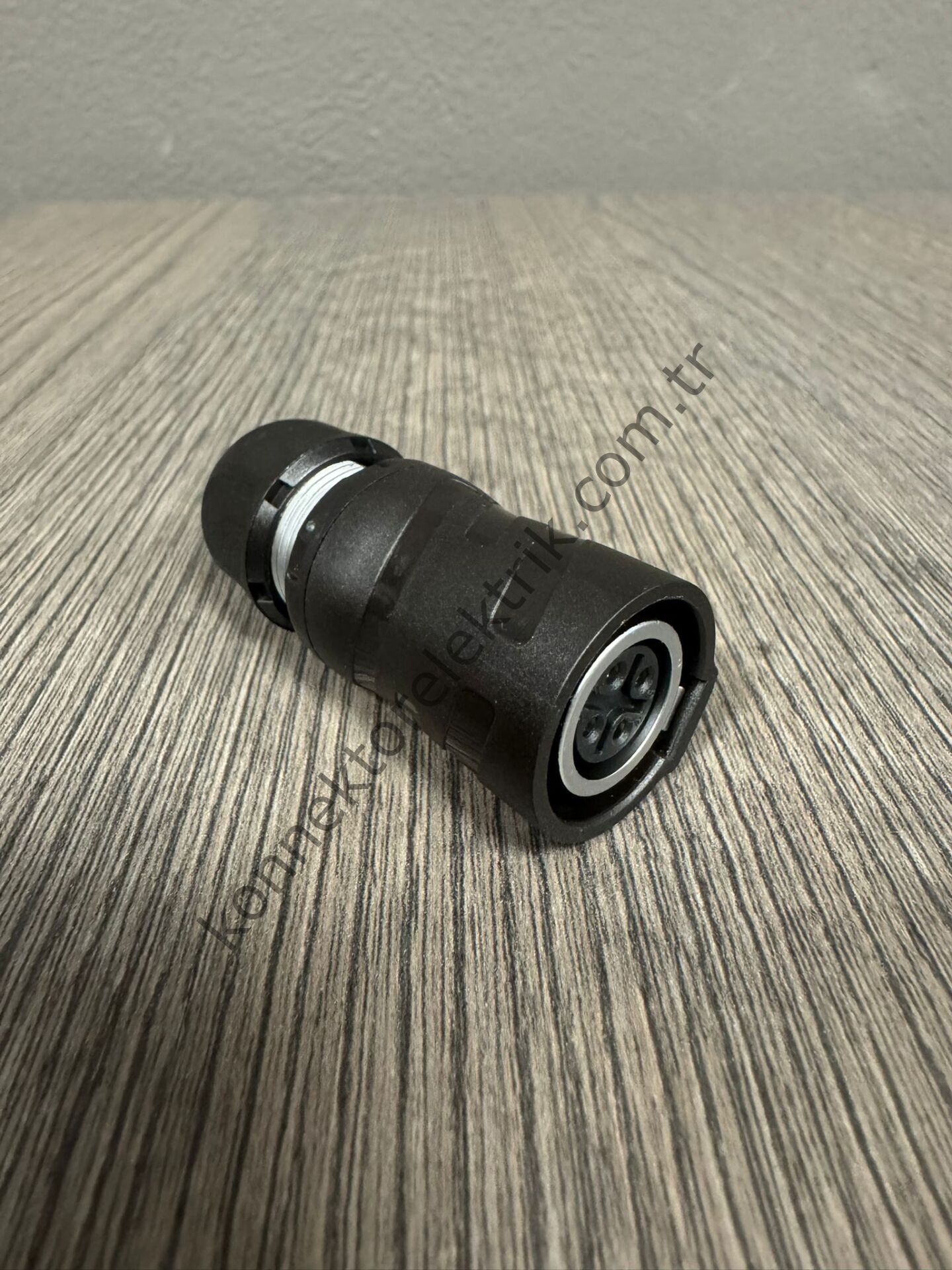 WEIPU WK16K4TE1 4 Pin IP68 Metal Kasa Kablo Tipi Dişi Su Geçirmez Konnektör