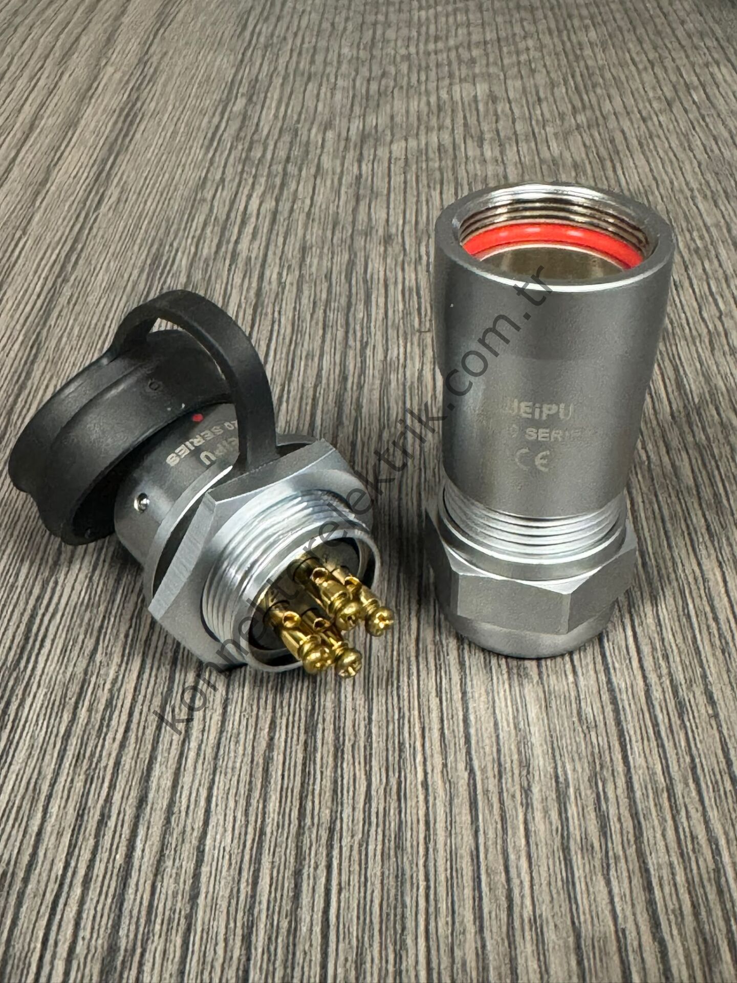 WEIPU SF2011/P4II-2 4 Pin (Vidalı) IP67 Metal Kasa Karşıt Kablo Tipi Erkek Su Geçirmez Konnektör