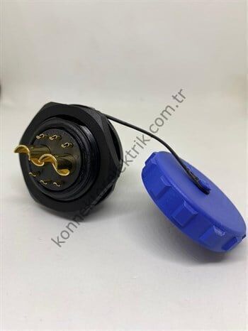 SP2912/P8 IP68 Plastik Panel Tipi Konnektör