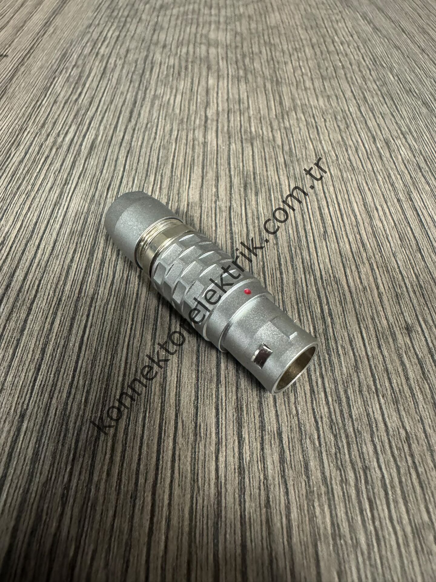 WEIPU TGG.2B.316.CLAD62 16 Pin IP50 Metal Kasa Kablo Tipi Erkek Medikal Konnektör