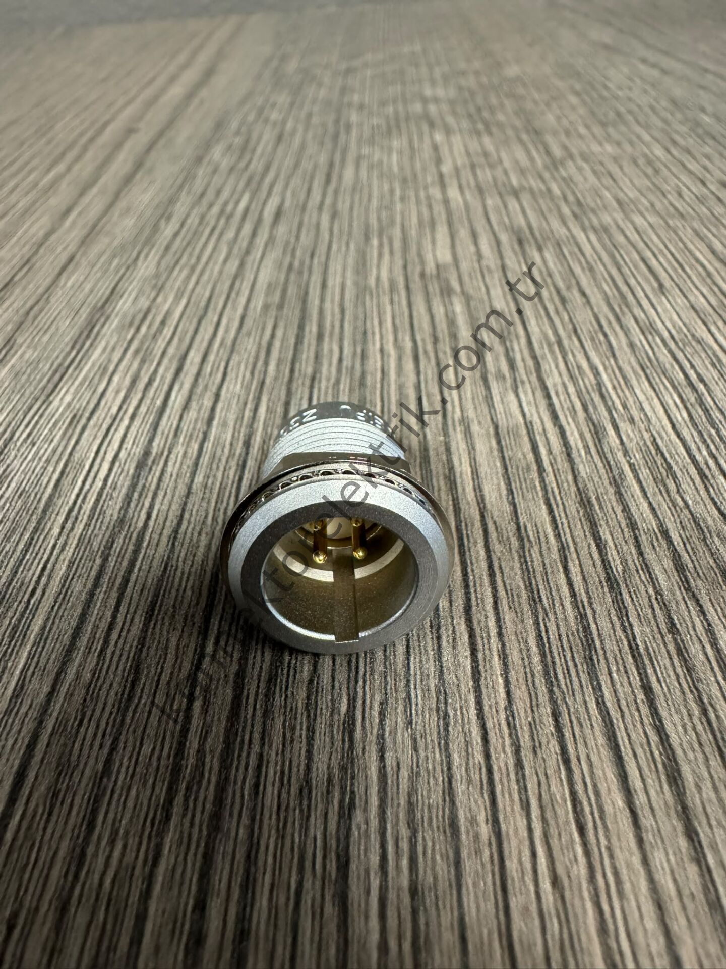 WEIPU ZGG.2B.304.CLA 4 Pin IP50 Metal Kasa Panel Tipi Erkek Medikal Konnektör