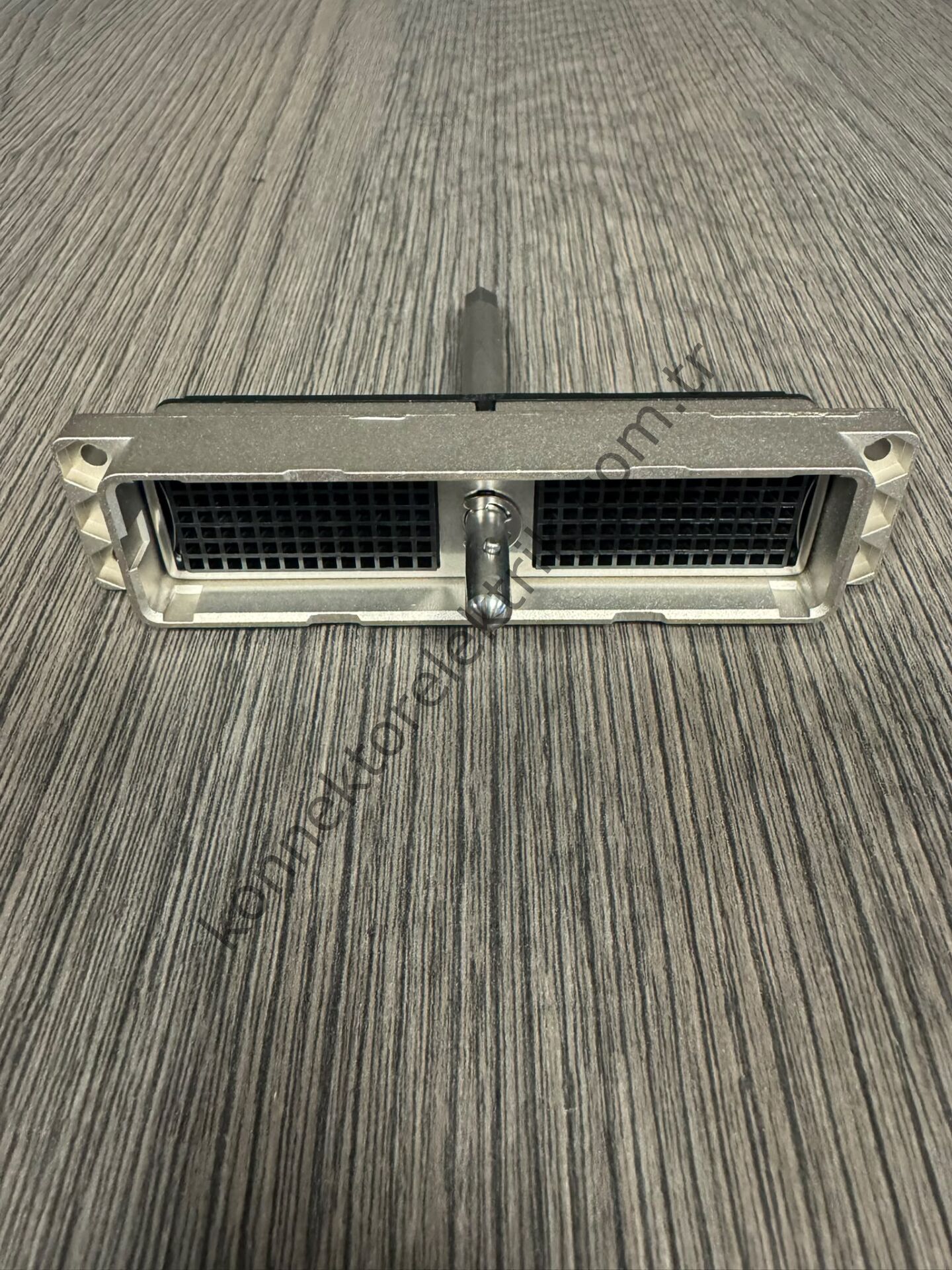ITT CANNON DLM1-156P 156 Pin Metal Kasa Panel Tipi ZIF Konnektör
