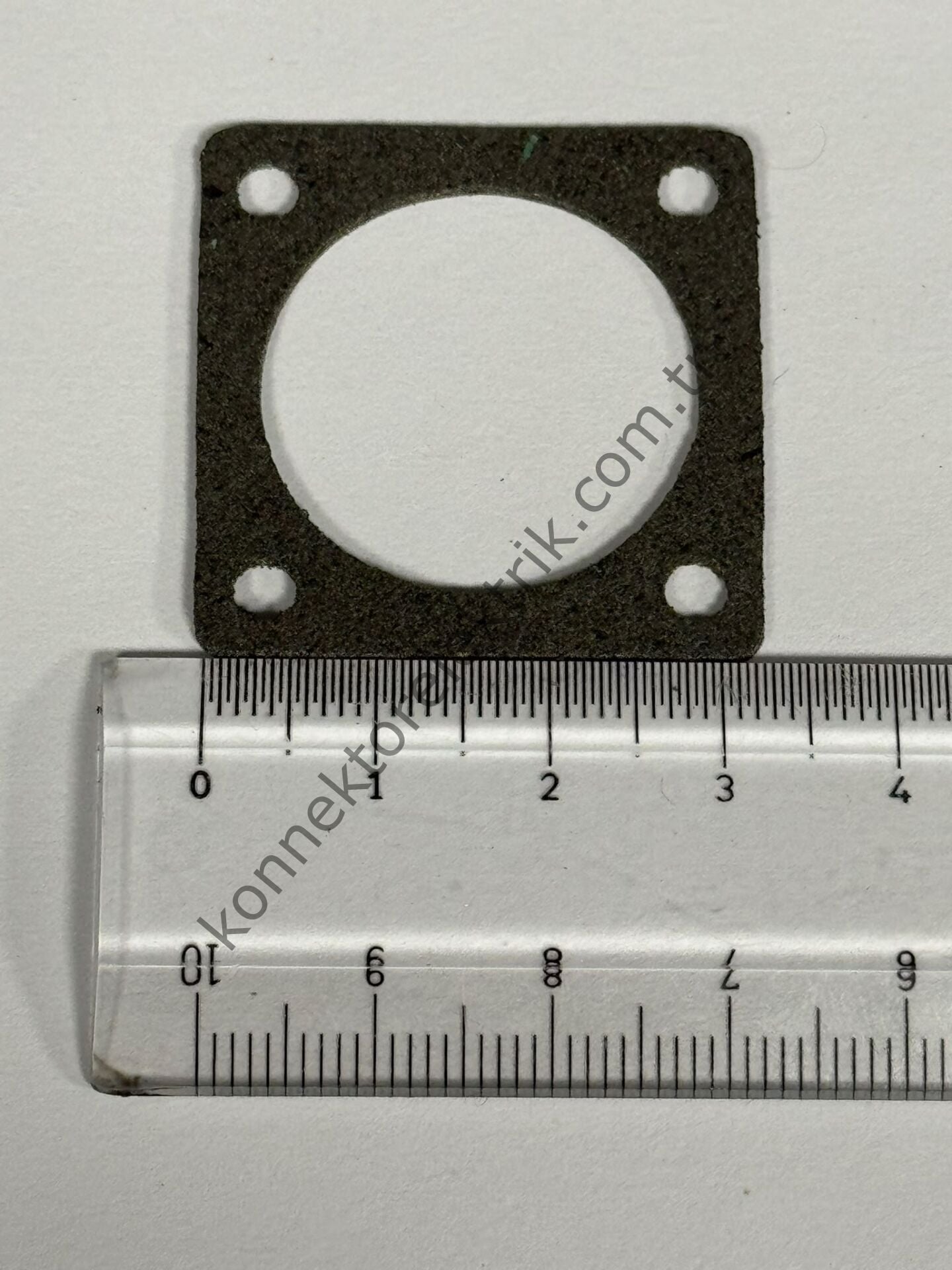 Q&S 16 Shell Size Kare Flanş EMI Gasket Konnektör Contası