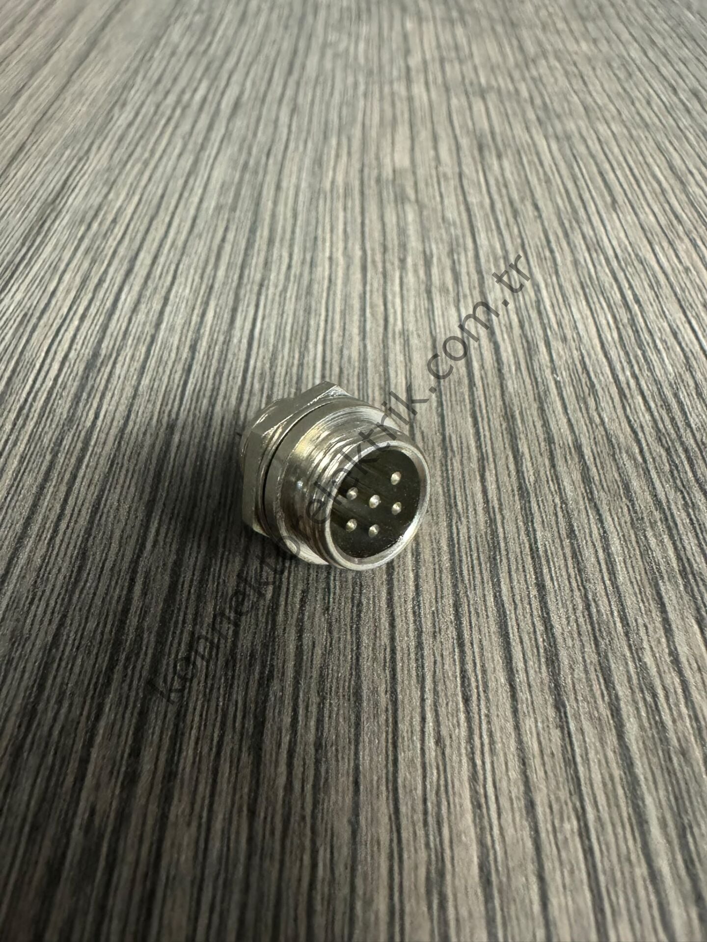 HZ CONNECTORS 12M-6B 6 Pinli Metal Kasa Panel Tipi Erkek Konnektör
