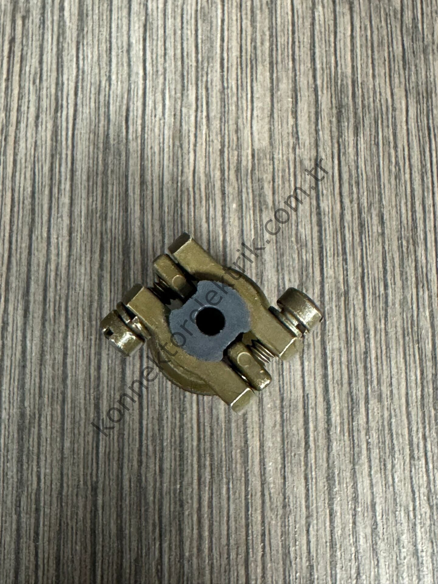 AMPHENOL PT06E8-4P-SR  4 Pin Metal Kasa Kablo Tipi Erkek Askeri Konnektör