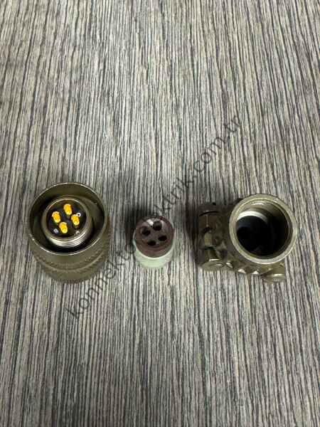 AMPHENOL PT06E8-4P-SR  4 Pin Metal Kasa Kablo Tipi Erkek Askeri Konnektör