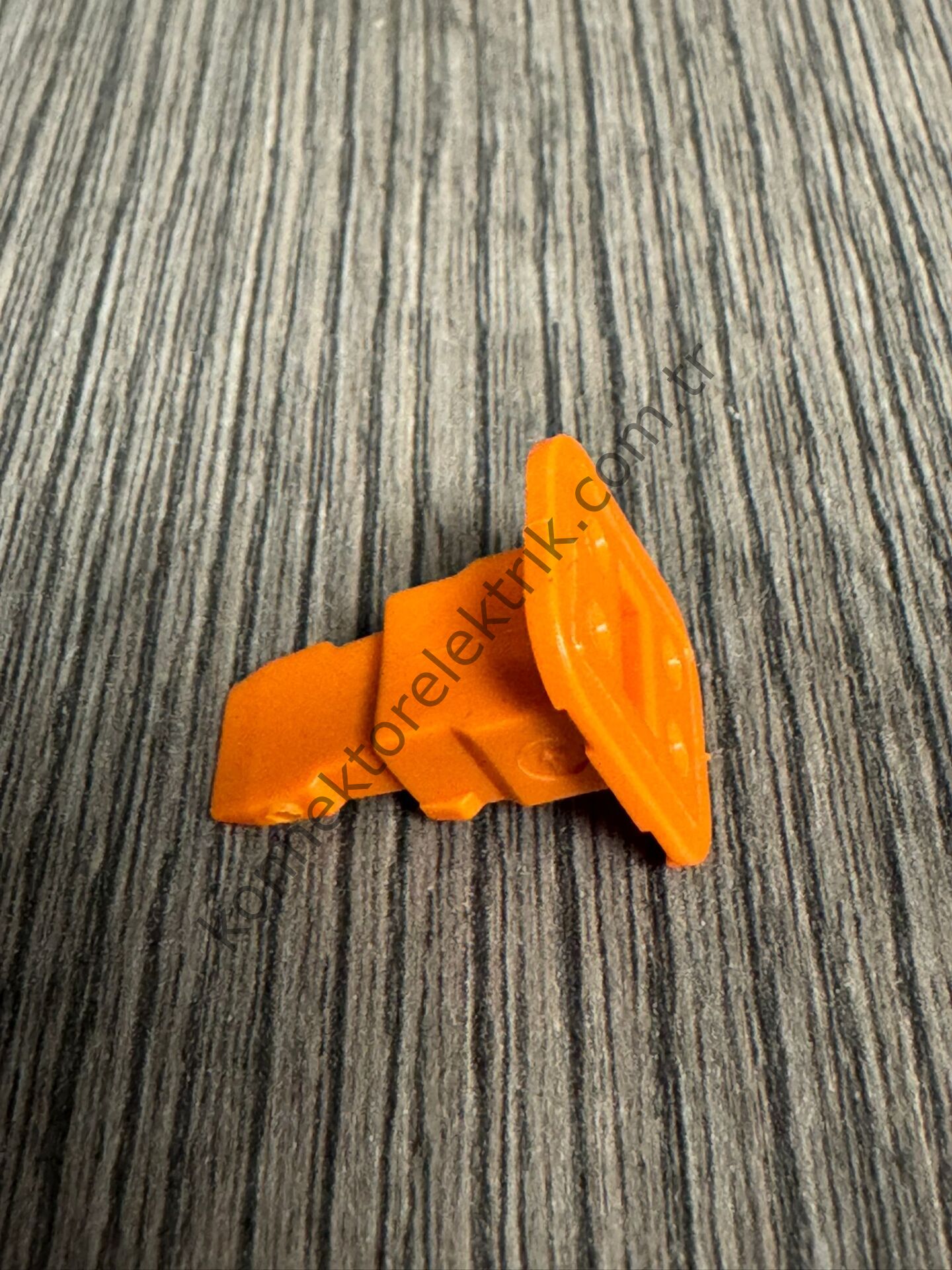 TE CONNECTIVITY W4S 4 Pin DT06-4S Plastik Konnektör Kilit Parçası