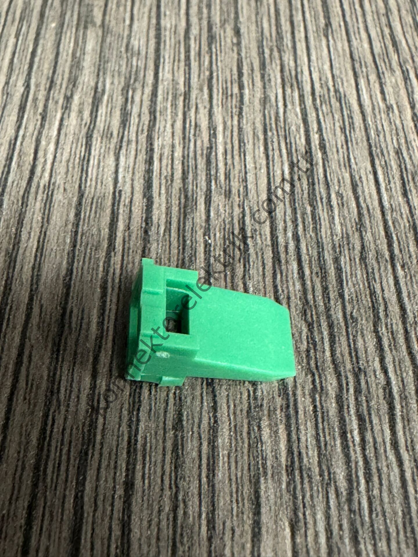TE CONNECTIVITY W4P 4 Pin DT04-4P Plastik Konnektör Kilit Parçası