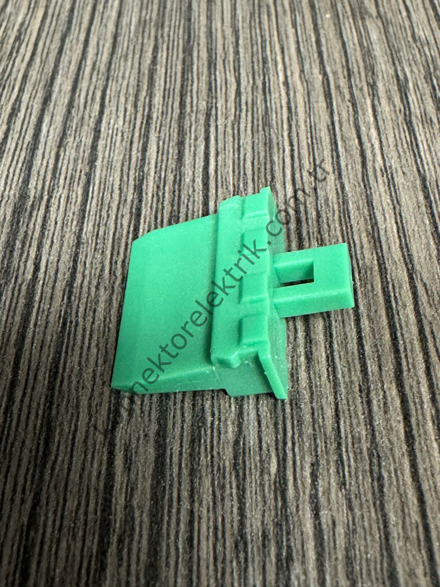 TE CONNECTIVITY W8P 8 Pin DT04-8P Plastik Konnektör Kilit Parçası