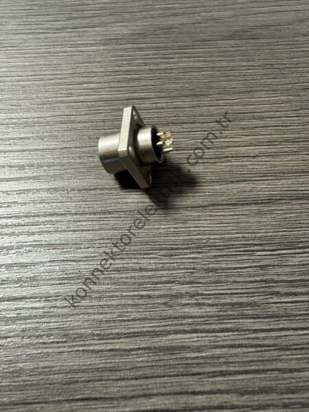 RENHOTEC M12 5 Pin Kare Flanş Metal Kasa Panel Tipi Dişi Endüstriyel Konnektör