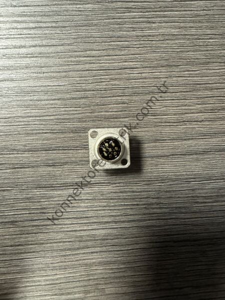 RENHOTEC M12 8 Pin Kare Flanş Metal Kasa Panel Tipi Dişi Endüstriyel Konnektör