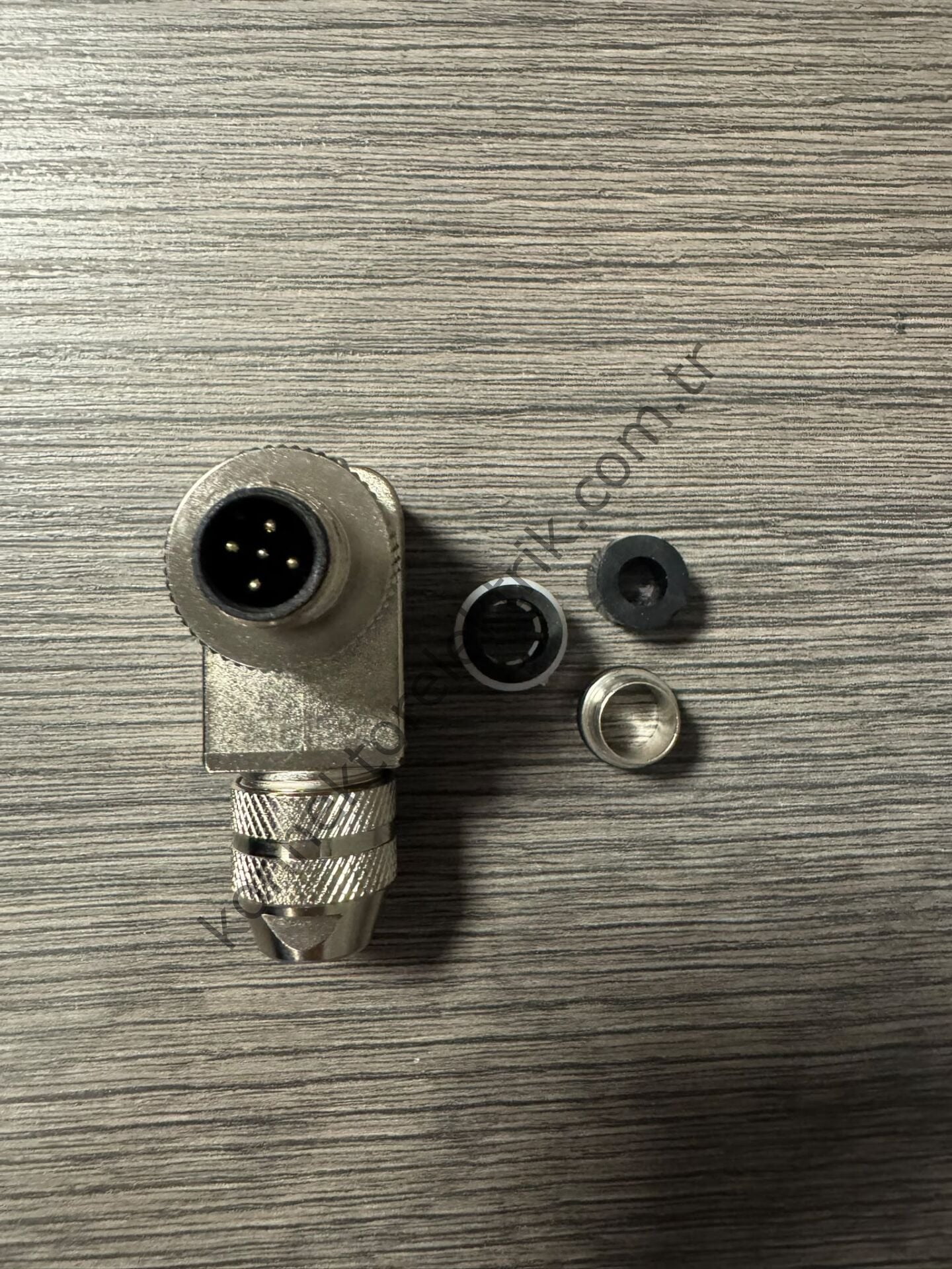 RENHOTEC M12 5 Pin Metal Kasa 90° Açılı Kablo Tipi Erkek Endüstriyel Konnektör