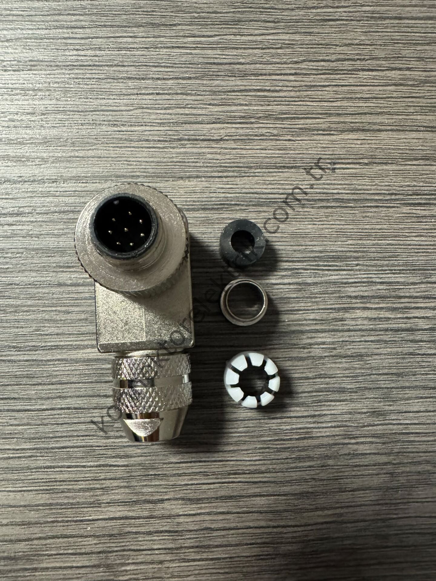 RENHOTEC M12 8 Pin Metal Kasa 90° Açılı Kablo Tipi Erkek Endüstriyel Konnektör