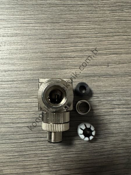 RENHOTEC M12 8 Pin Metal Kasa 90° Açılı Kablo Tipi Erkek Endüstriyel Konnektör