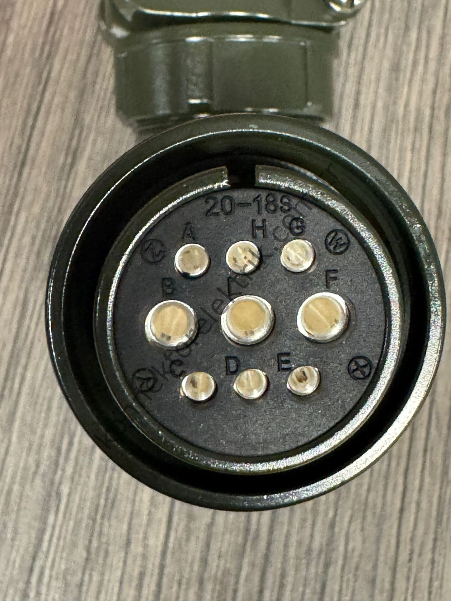 HZ CONNECTORS MS3108F 20-18S 9 Pin Metal Kasa 90° Açılı Kablo Tipi Dişi Askeri Konnektör